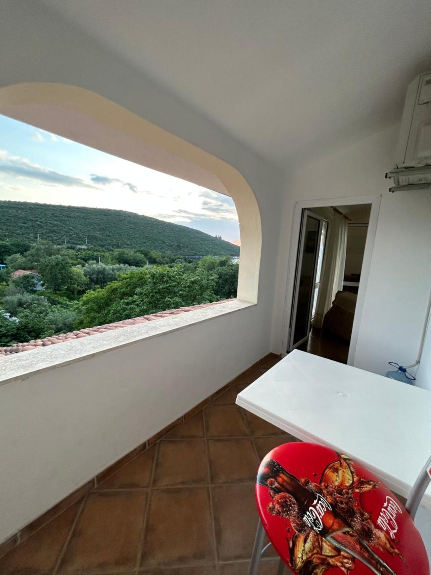 Lazarus Bigova Apartments Тиват Екстер'єр фото