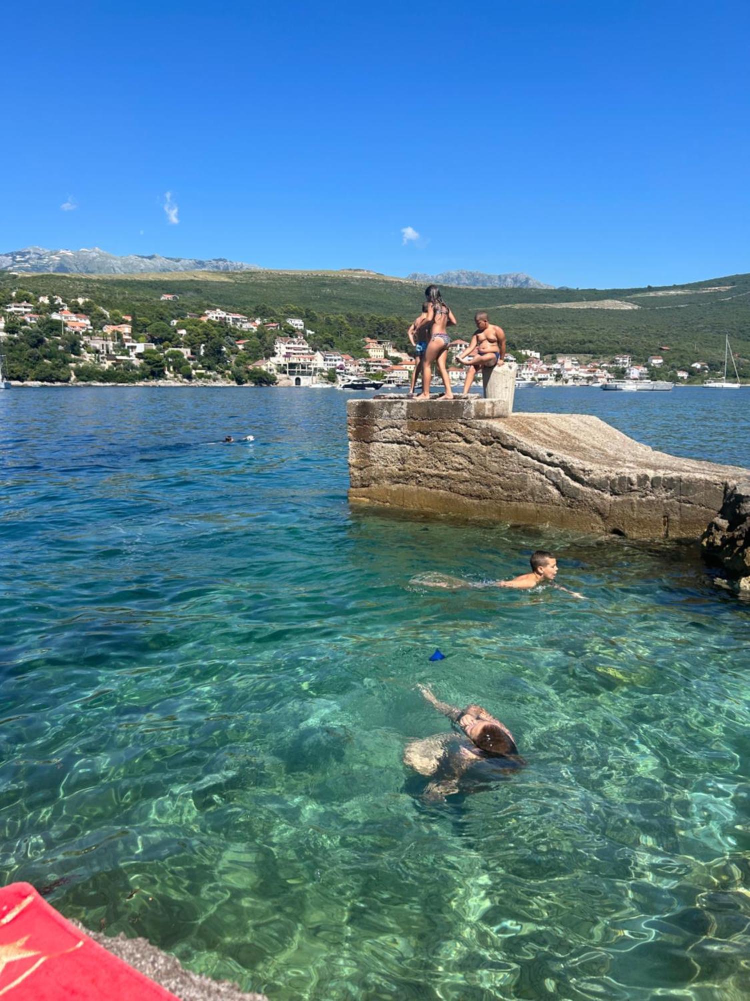 Lazarus Bigova Apartments Тиват Екстер'єр фото